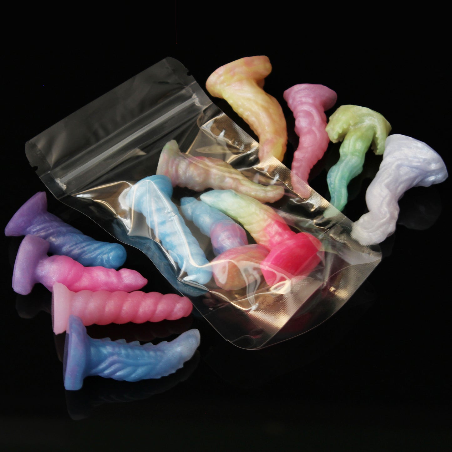 Miniatures - Set of 4 Cute Mini Dongs
